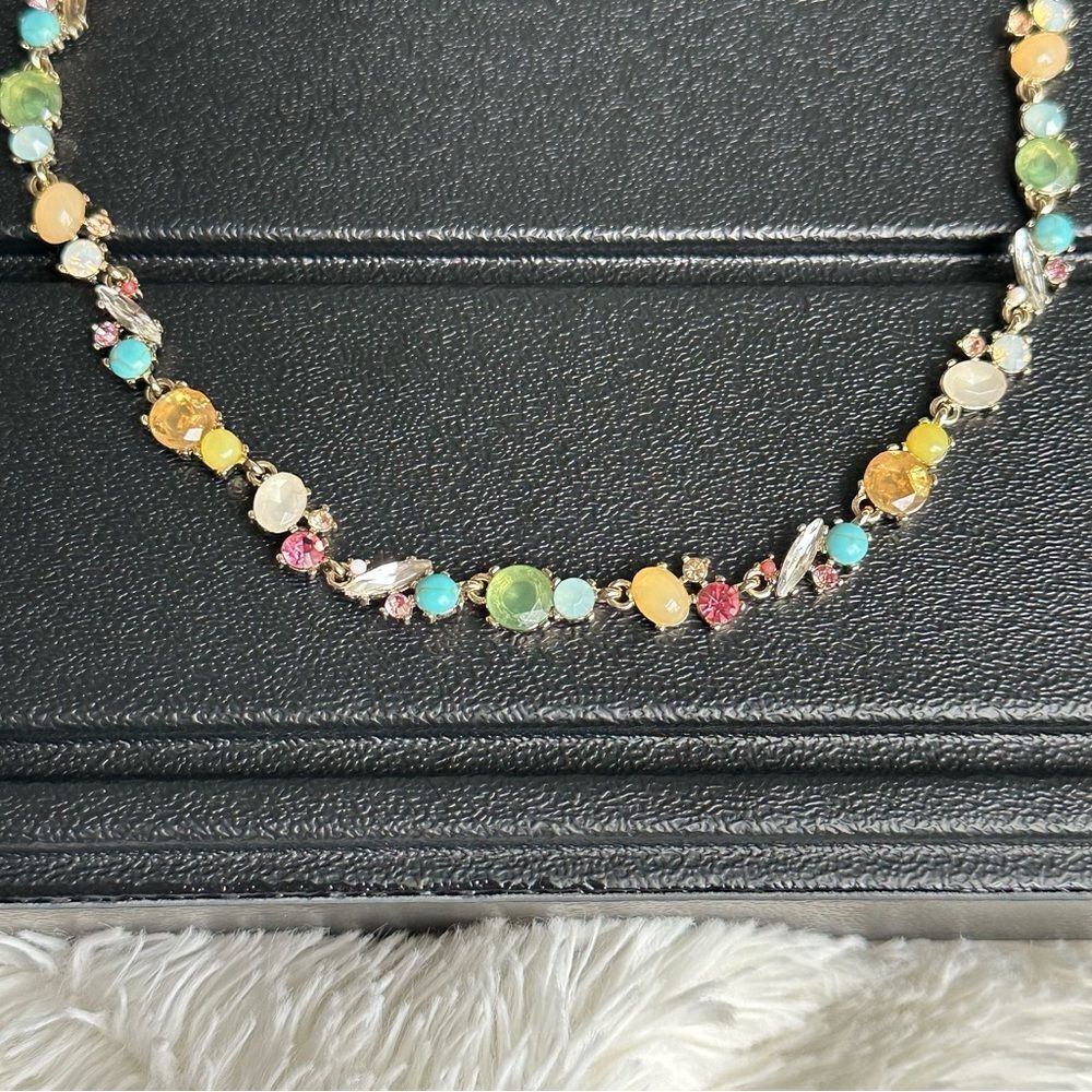 Loft necklace multicolored and size gem and stones adjustable